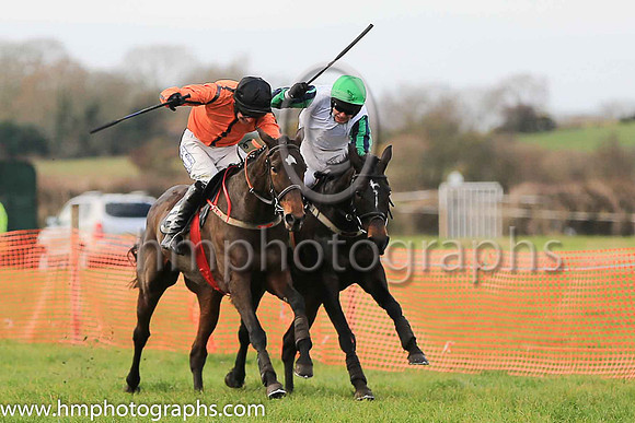 01st NICKEL and M J O'Hare ( 5 , WHITE; dark blue  emerald green striped sleeves; emerald green cap ) Trainer: J.G. Cosgrave,, Owner : Neville Reid