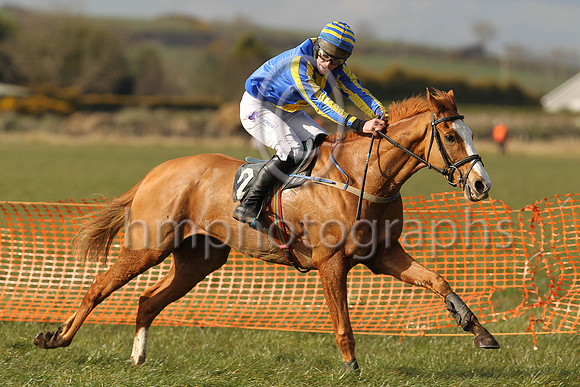 01st FIRST DRIFT (GB) and B G Crawford ( 2 , LIGHT BLUE,navy seams; light blue sleeves; light blue cap,purple star ) Trainer: S.R.B. Crawford,, Owner : S.R.B. Crawford