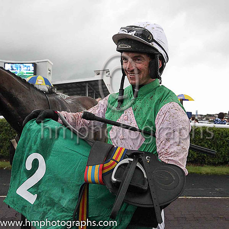 01st Exchange Rate and Mr P W Mullins (2, emerald green, pink diamond) Trainer: W P Mullins, Owner: Mrs J M Mullins