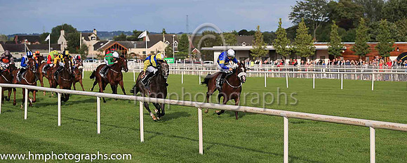 01st Lisard Lady  Wayne Lordan (13, royal blue, yellow hoop) Trainer Thomas Cooper, Owner Thomas Cooper