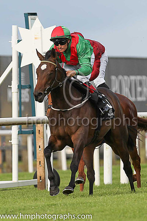 01st Sankari Royale  N G McCullagh (7, emerald green, red chevron) Trainer J P Murtagh, Owner Richard Frayne