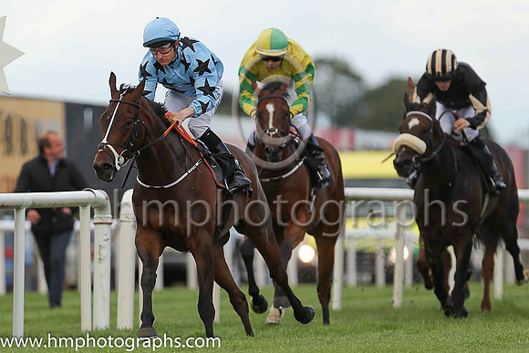 01st Mr Michael  Shane Foley (6, light blue, black stars) trainer Adrian Brendan Joyce, Owner Mrs Christina Joyce