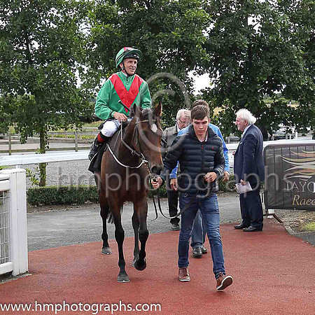 01st Sankari Royale  N G McCullagh (7, emerald green, red chevron) Trainer J P Murtagh, Owner Richard Frayne