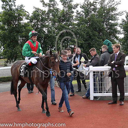 1st Sankari Royale and N G McCullagh ( 5 , emerald green, red chevron ) Trainer - J P Murtagh , Owner - Richard Frayne