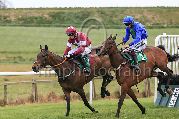 01st Centurion Steel and ( 2 , maroon, white star ) Trainer - H De Bromhead , Owner - Gigginstown House Stud