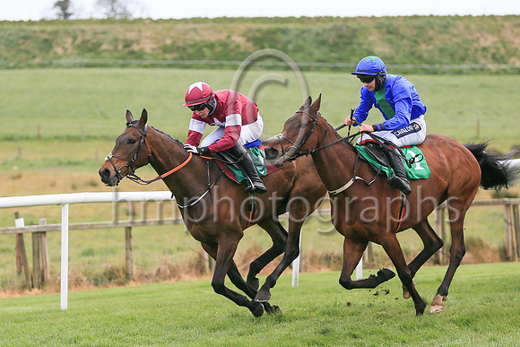 01st Centurion Steel and ( 2 , maroon, white star ) Trainer - H De Bromhead , Owner - Gigginstown House Stud