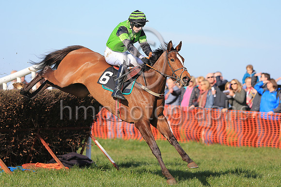 01st GLENMONA and M J O'Hare ( 6 , LIGHT GREEN,black star; black sleeves,light green armlet; black  light green hooped cap ) Trainer: Gerald Quinn , Owner : McKay, Kieran