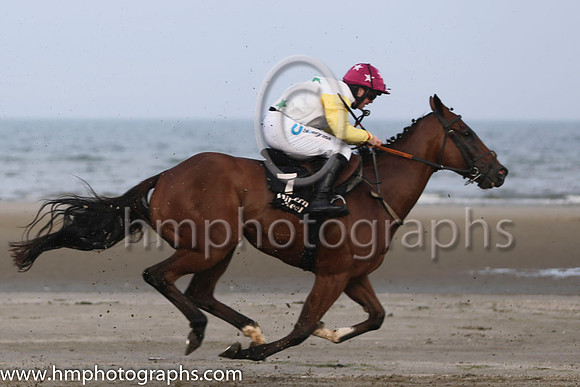 4 Usa and Mr S Crawford - - 4th (7 ,white, emerald green stars ) Trainer - S J Mahon