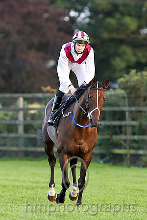 Polly Ella & J P O'Brien - 5th (2, White, maroon chevron) - CU2D3369-e
