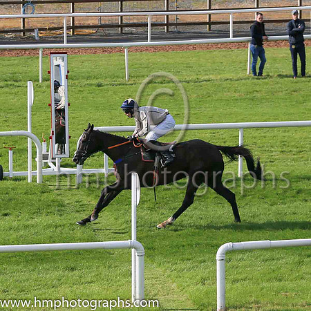 01st Dovlator and P.J. O'Hanlon(2) (4 ,beige, blue seams ), Trainer:Dermot Anthony McLoughlin , Owner:Mrs Fidelma Toole