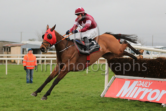 01st Roi Des Francs and C Brassil ( 1 , maroon, white star, white armlets.maroon cap, white star ) Trainer - G Elliott , Owner - Gigginstown House Stud