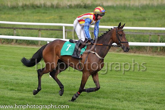 14 Glenfane & A P Thornton - Fell (7, white, red and yellow stripes) - FT8E7464-11