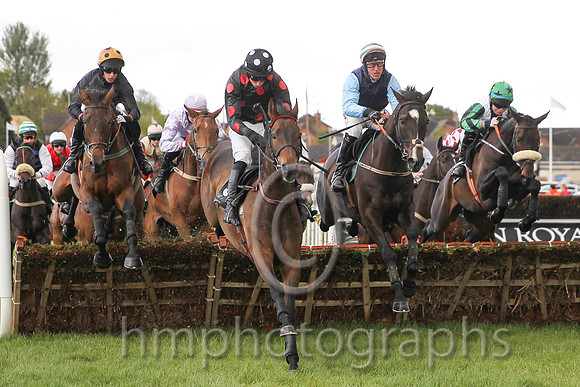 01st New World (GB) ( 13 , blue, light blue sleeves ) and R.M. Power - Trainer : Keith Henry Clarke - Owner : Mrs S.N.J. Embiricos