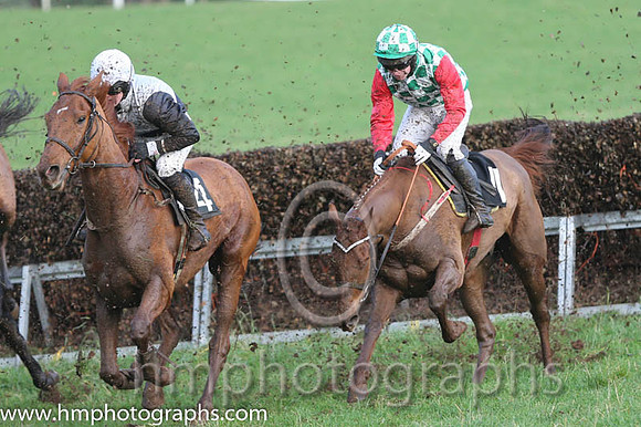 06 Yorkhill and G Quinn - PU - 06th (4 ,black  white qtrd ) Trainer - Colin S McKeever  05 Jackamo and N Mcparlan - PU - 05th (11 ,emerald green  whte check ) Trainer - C A McBratney