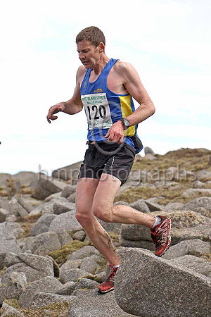 Stephen Cunningham - 15th in 54.17 - Mourne Runners - FT8E3723-e