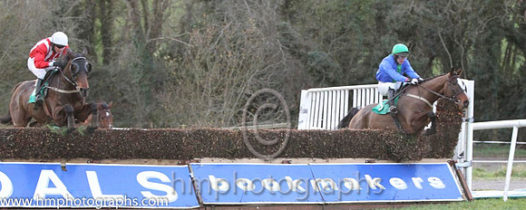 02 Kerrib Castle & Mr M McConville - 2nd (10, red and white stripes) & 09 - FT8E1465-13