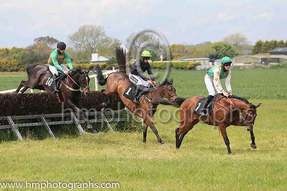 01st CRYPTO CURRENCY and R W Barron ( 10 , LIGHT BLUE,dark green sash; light blue sleeves; dark green cap,light blue star ) Trainer: Tom Keating,, Owner : Tom Keating