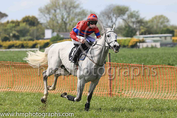 01st CREADAN GRAE and P Rogan ( 7 ,Antrim (H)- RED  ROYAL BLUE HOOPS; red sleeves,royal blue armlet; red cap,royal blue spots ) Trainer: P.J. McBurney,, Owner : Helen McBurney