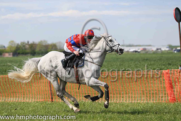 01st CREADAN GRAE and P Rogan ( 7 ,Antrim (H)- RED  ROYAL BLUE HOOPS; red sleeves,royal blue armlet; red cap,royal blue spots ) Trainer: P.J. McBurney,, Owner : Helen McBurney