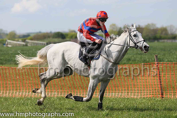 01st CREADAN GRAE and P Rogan ( 7 ,Antrim (H)- RED  ROYAL BLUE HOOPS; red sleeves,royal blue armlet; red cap,royal blue spots ) Trainer: P.J. McBurney,, Owner : Helen McBurney
