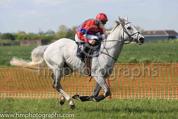01st CREADAN GRAE and P Rogan ( 7 ,Antrim (H)- RED  ROYAL BLUE HOOPS; red sleeves,royal blue armlet; red cap,royal blue spots ) Trainer: P.J. McBurney,, Owner : Helen McBurney
