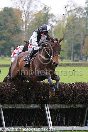 01st BLUE FLIGHT (FR) and Derek O'Connor ( 1 , BLACK  WHITE QTD; black  white hlvd sleeves; white cap ) Trainer: Colin S. McKeever,, Owner : W.W. Dennison