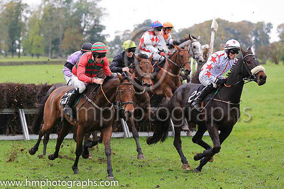 03rd SHANROE AL C and J C Barry ( 22 , DARK BLUE,yellow hollow box; dark blue  yellow hlvd sleeves; dark blue cap,yellow diamond ) Trainer: Karl Thornton , Owner : Brian Smyth