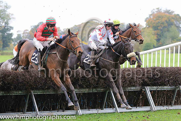 03rd SHANROE AL C and J C Barry ( 22 , DARK BLUE,yellow hollow box; dark blue  yellow hlvd sleeves; dark blue cap,yellow diamond ) Trainer: Karl Thornton , Owner : Brian Smyth