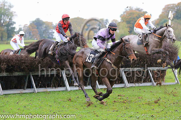 SCHOOL LANE and A J Fox ( 13 , MAUVE,black sash; mauve sleeves,black armlet; black cap ) Trainer: Liam Lennon , Owner : Patrick Francis Doyle