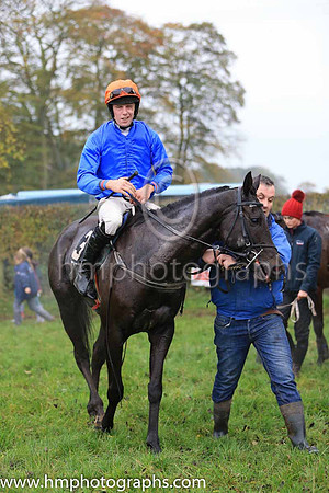 01st THE WHITE VOLCANO and J P O'Rourke ( 13 , ROYAL BLUE; royal blue sleeves; orange cap ) Trainer: J. Woods , Owner : Philip White