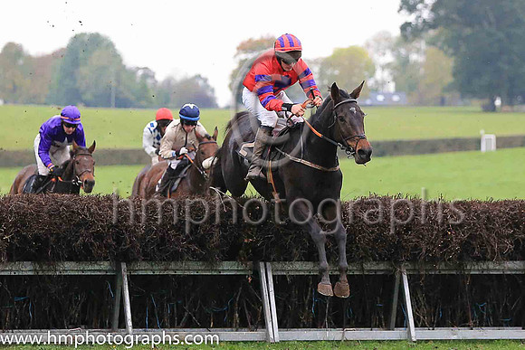 04th HOWWOULDSHENO and Ross McLeigh ( 2 , RED,purple cross of lorraine; red  purple hooped sleeves; red  purple striped cap ) Trainer: Liam Lennon , Owner : Eugene Ryan
