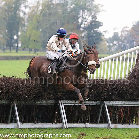 01st CAPTAIN CJ and L OcCarroll ( 5 , BEIGE,dark blue seams; beige sleeves,dark blue seams; dark blue cap,beige star ) Trainer: Dermot McLoughlin,, Owner : Fidelma Toole