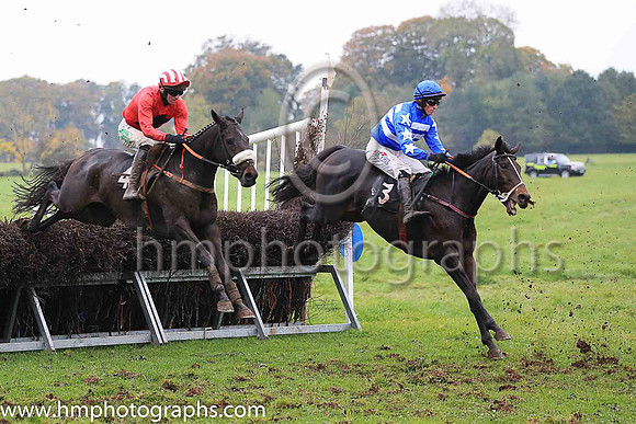 03rd BOBOWEN and J C Barry ( 3 , BLUE; white  black hlvd sleeves; white cap ) Trainer: Caroline McCaldin , Owner : Caroline McCaldin  Sharon Kelly
