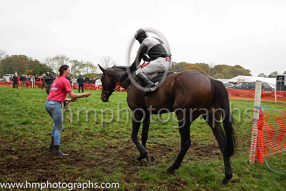 01st BLUE FLIGHT (FR) and Derek O'Connor ( 1 , BLACK  WHITE QTD; black  white hlvd sleeves; white cap ) Trainer: Colin S. McKeever,, Owner : W.W. Dennison