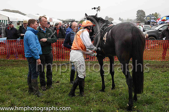 01st FROZEN MOTION (GB) and J J Codd ( 4 , ORANGE,white epaulettes; white sleeves; orange cap,white star ) Trainer: Denis Paul Murphy , Owner : Denis Paul Murphy