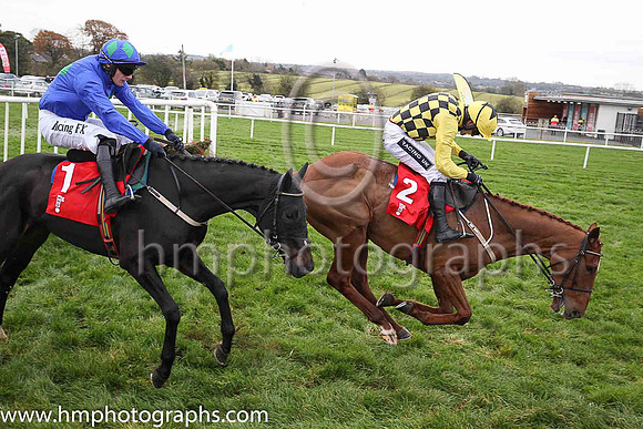 01st Melon and Ruby Walsh (2, yellow and black check) Trainer W P Mullins, Owner Mrs J Donnelly -FT8E9713