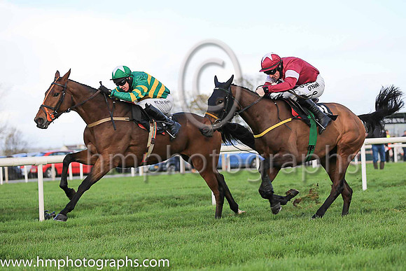 Ten Ten and Mark Walsh (13, emerald green and orange hoops) Trainer J P Dempsey Owner John P McManus