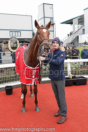 01st Melon and Ruby Walsh (2, yellow and black check) Trainer w P Mullins , Owner Mrs J Donnelly