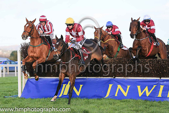 01st Outlanderr and Jack Kenedy (5, maroon, white star, white cap) Trainer Gordon Elliott , Owner Gigginstown House stud.