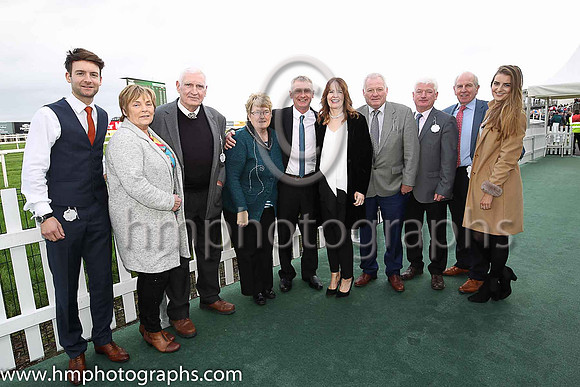 David Christie, family and friends at the ITBA Presentation event at Down Royal