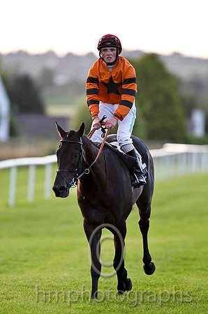 Windsor Pride & C D Hayes - Winner (12, Orange, Black star) - CU2D3486-e2