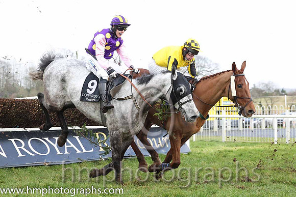 02 Popaflora & I J McCarthy - 2nd (9, purple, yellow spots ) & 03 Hidden Present & P D Kennedy - 3rd (6, yellow, black and yellow striped sleeves ) -  - CU2D0635-Edit-30