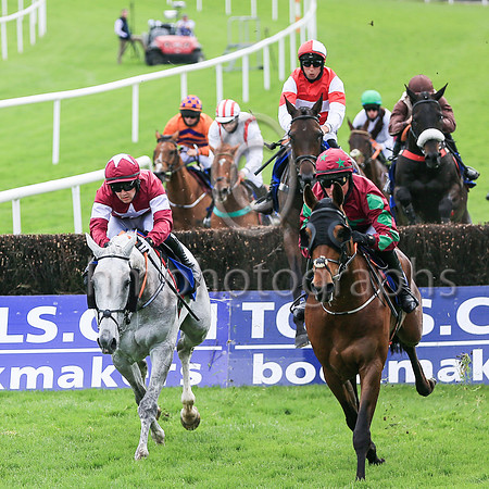 01st Arrycan and ( 1 , red, white hoop ) Trainer - L P Cusack , Owner - Shannon Street Syndicate