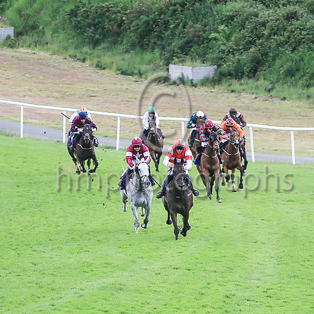 01st Arrycan and ( 1 , red, white hoop ) Trainer - L P Cusack , Owner - Shannon Street Syndicate