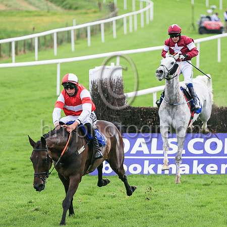 01st Arrycan and ( 1 , red, white hoop ) Trainer - L P Cusack , Owner - Shannon Street Syndicate