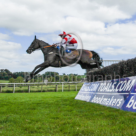 01st Arrycan and ( 1 , red, white hoop ) Trainer - L P Cusack , Owner - Shannon Street Syndicate