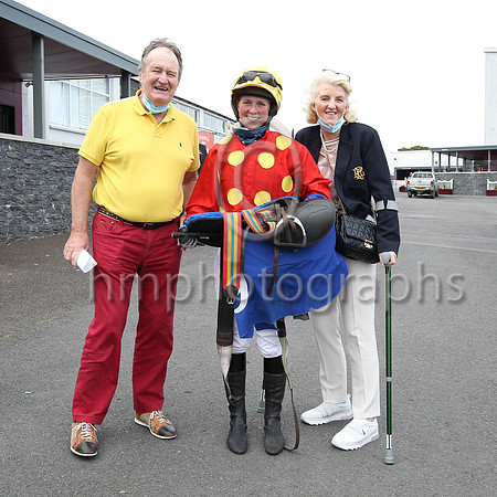 02nd Winning Kate and Miss P Elvin7 ( 9 , red, yellow spots ) Trainer - J C McConnell , Owner - Denis J Reddan