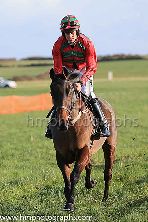 01st SOMETIME SOON and B O'Neill ( 18 , EMERALD GREEN,red chevrons; red sleeves; red  emerald green hooped cap ) Trainer: D.M. Christie , Owner : D.M. Christie