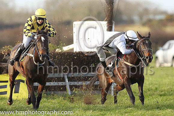 OLDTOWN POLLY and N Gault ( 4 ,Antrim (H) - WHITE,black sash; white sleeves; white cap ) Trainer: John James Gault , Owner : John James Gault