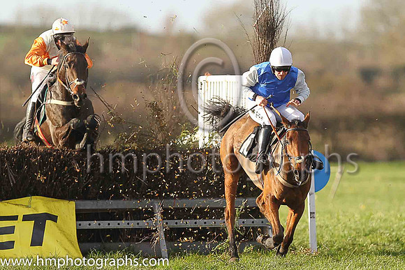 01st DAVY STREET (GB) and J J Codd ( 6 , ORANGE,white epaulettes; white sleeves; orange cap,white star ) Trainer: Denis Paul Murphy , Owner : Denis Paul Murphy